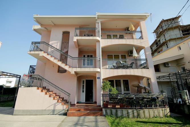 Apartmani  N Bar Šušanj privatni smještaj